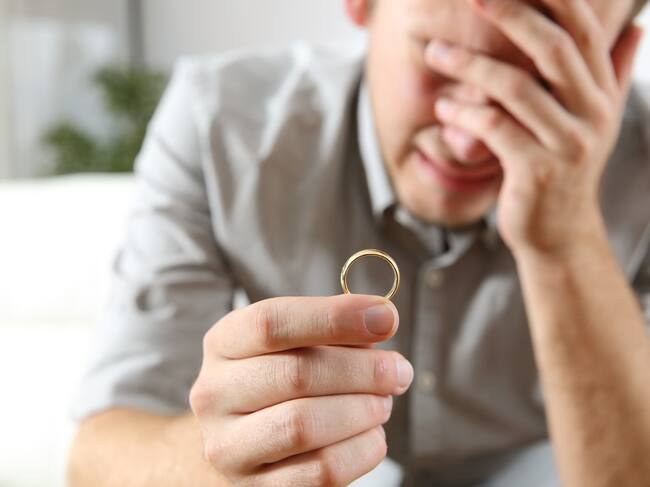 En #LaHoraDelRegreso, a propósito del testigo de una boda que terminó casándose con la novia en Argentina, por un error administrativo, queremos que nos cuente, ¿Cuál ha sido su peor error? #LaCaguéCuando. Créditos: Getty Images