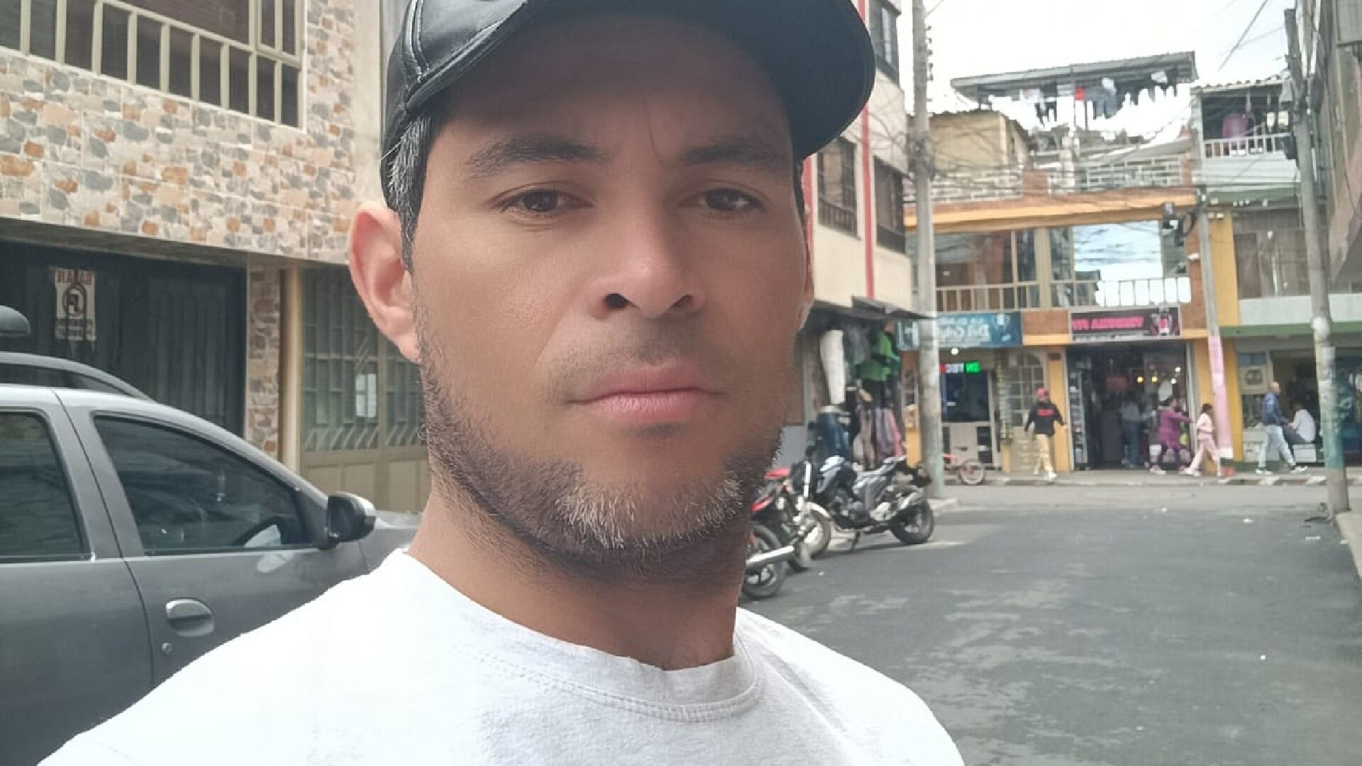 Martín Oñate resalta la importancia que tuvieron los talleres a la hora de, por ejemplo, organizar su currículum y presentarse en las entrevistas. | Foto: cortesía