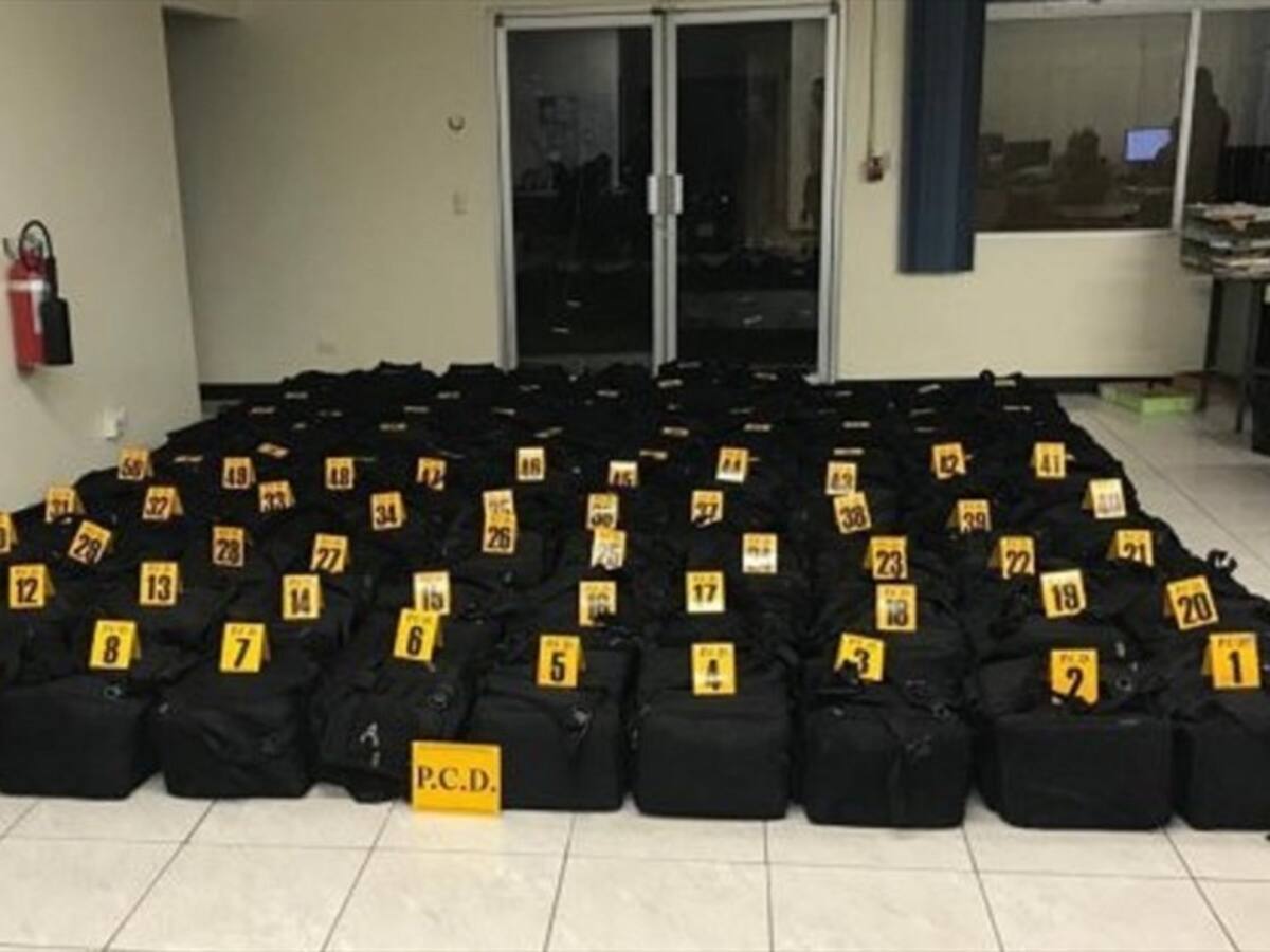 Armada Nacional y Policía de Costa Rica incautan más de dos toneladas de cocaína