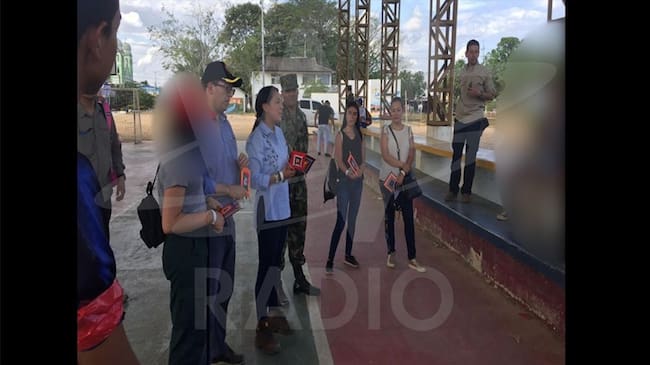 El viaje lo hizo en diciembre de 2018 cuando era consejero de Derechos Humanos. La visita se justificó con un partido de fútbol con niños del extinto programa Mi Futuro es hoy. Foto: Cortesía