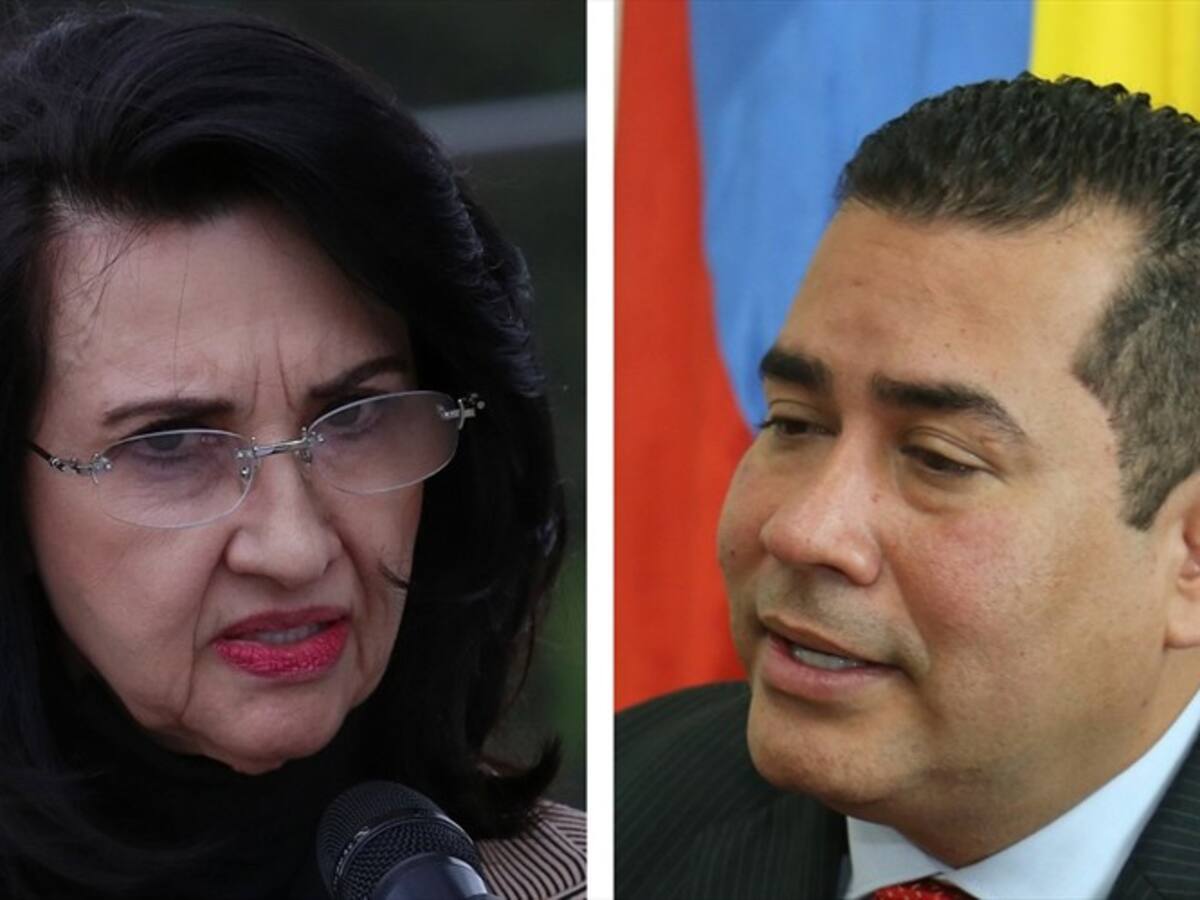 Canciller no cumple con sus funciones y podría haber moción de censura: Chacón
