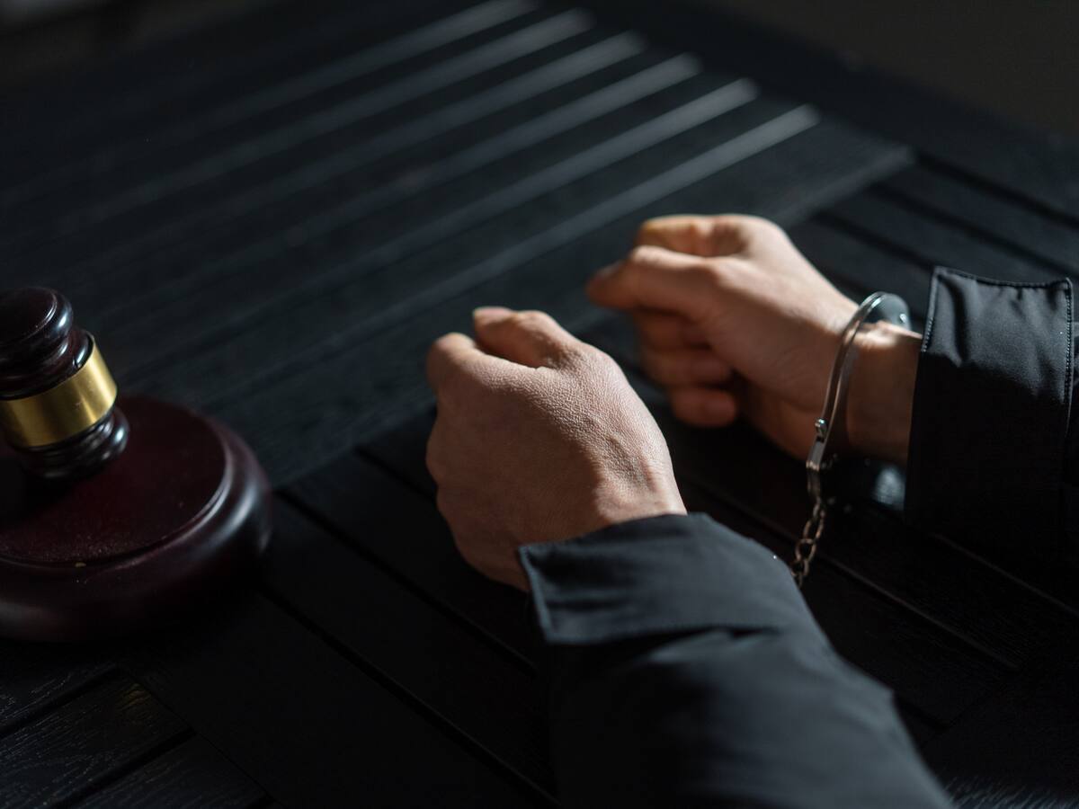 Cadena perpetua a 5 de los 8 acusados por asesinato de joven en Argentina