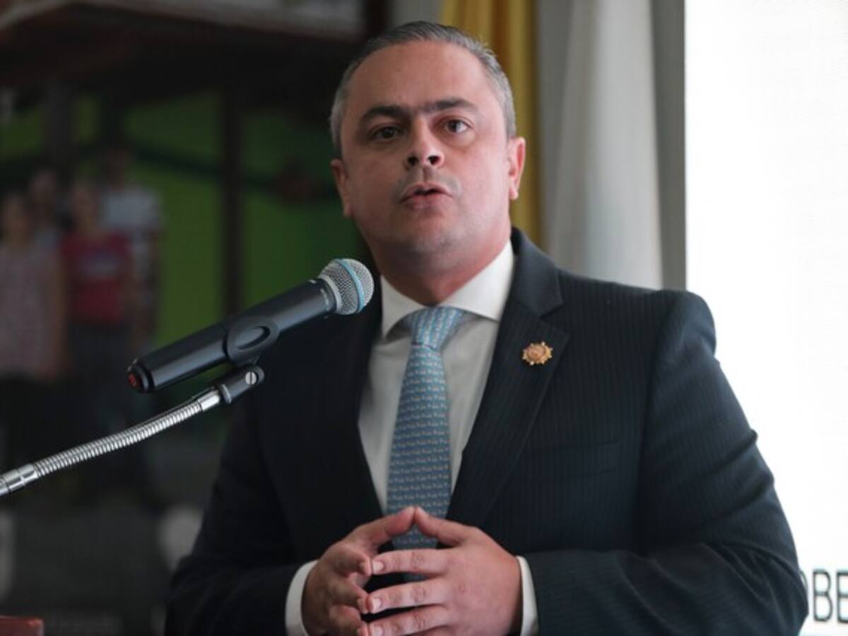 Gobierno no ahorra esfuerzos para defender la vida de los firmantes: alto comisionado por citación a la JEP