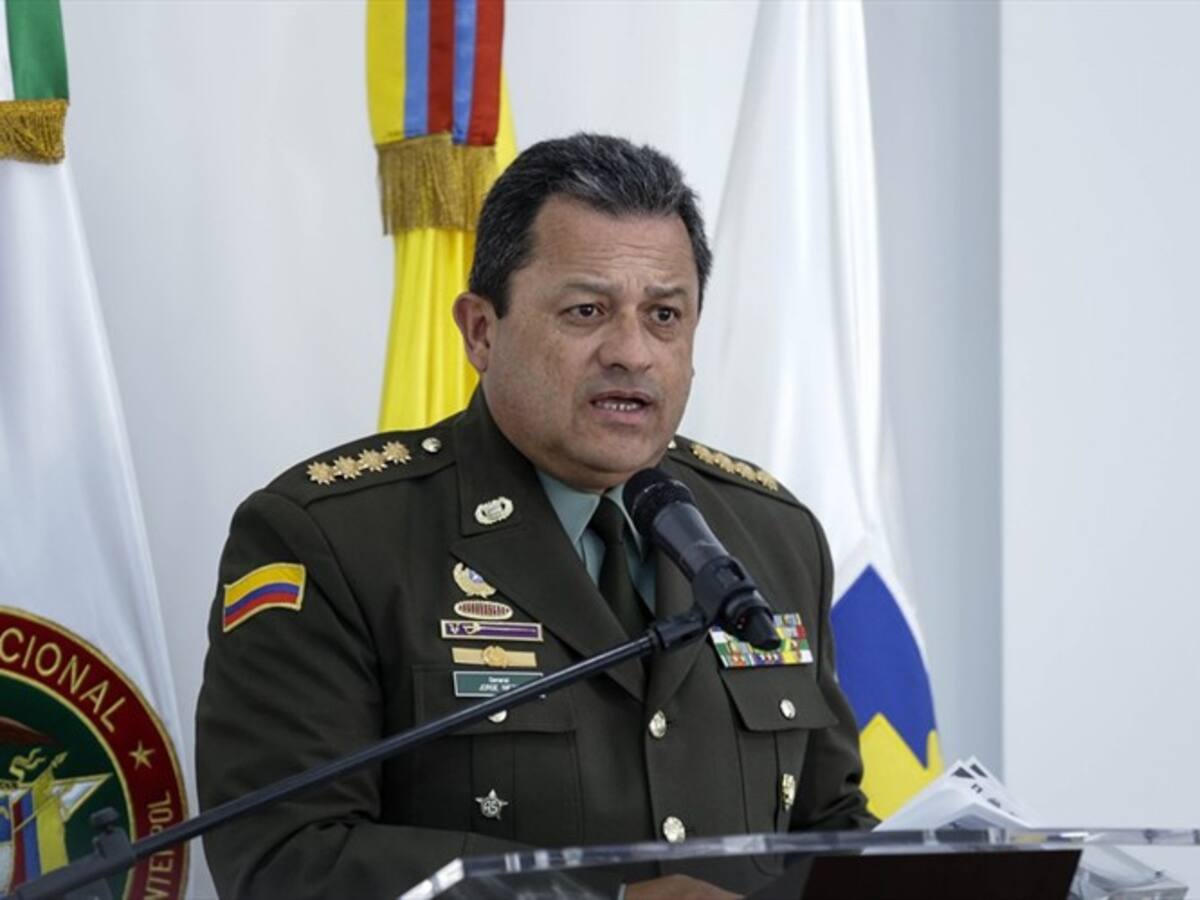 La conmovedora despedida del general Nieto tras 32 años en la Policía