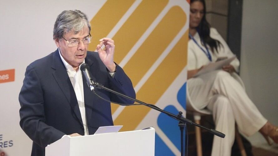 El presidente de la República nombró, nuevamente, al ministro de Defensa Carlos Holmes Trujillo como canciller ad hoc. Foto: Colprensa