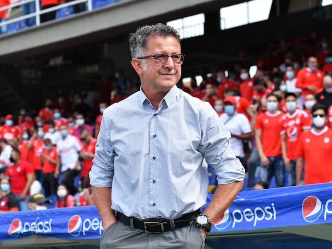 Juan Carlos Osorio en el enfrentamiento de América de Cali ante Once Caldas en el Pascual Guerrero
