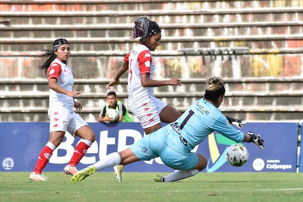 Independiente Santa Fe vs Llaneros. (Photo: VizzorImage / David Murillo / Dimayor)