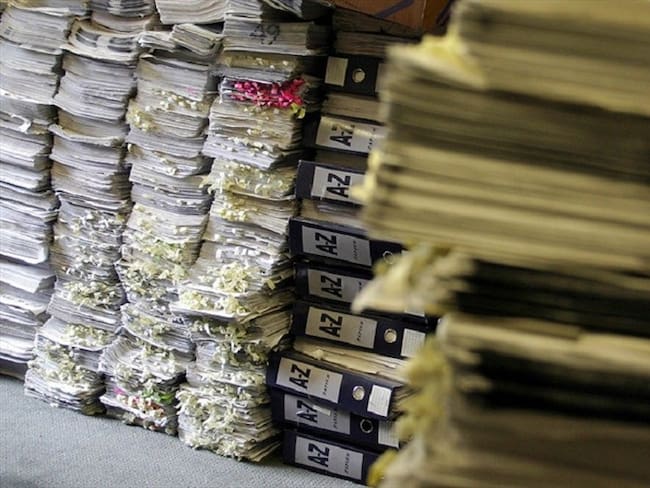 A la Corte Constitucional llegaron 622 expedientes, en forma de montañas de papel en desorden, sobre incidentes de conflictos de jurisdicción. Foto: Colprensa / ARCHIVO