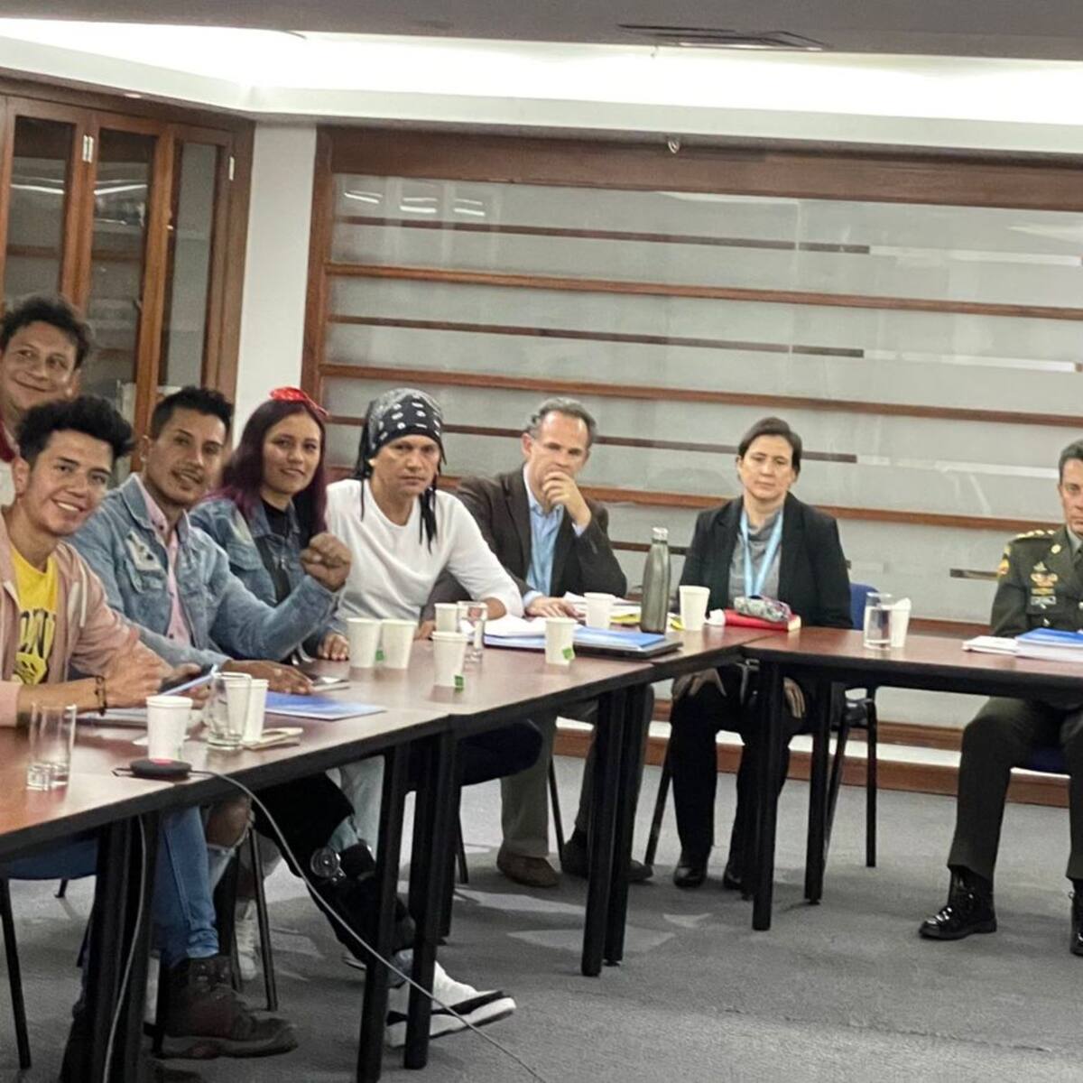 Director de la Policía se reunió con la Primera Línea: senador Bolívar dio detalles