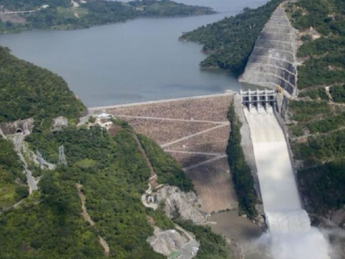 Isagen inició vertimiento controlado en la hidroeléctrica Sogamoso