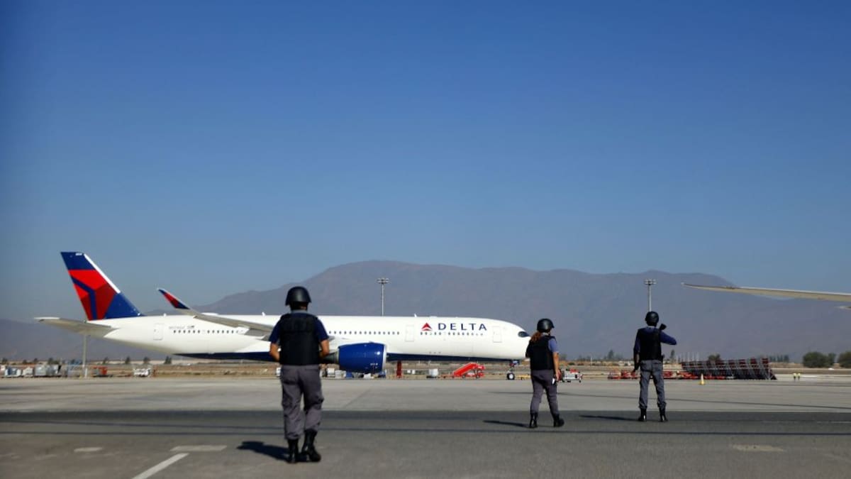 Asalto en aeropuerto de Santiago deja dos muertos, entre ellos un funcionario