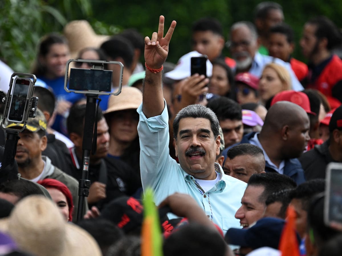 Nicolás Maduro pidió a Colombia refundar “la Gran Colombia”
