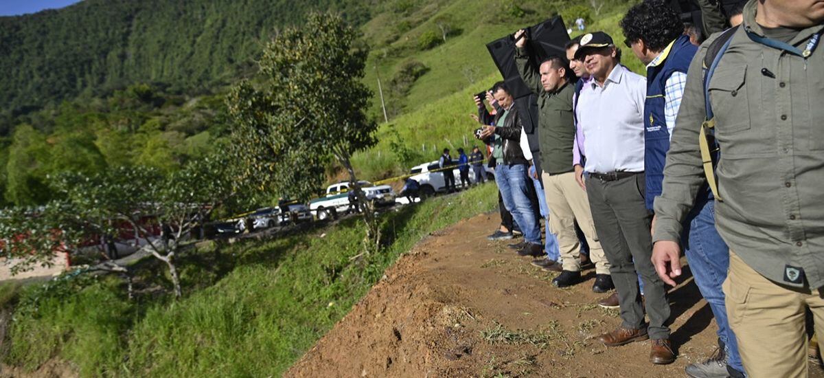 Presidente Gustavo Petro en zona de desastre vía Panamericana Rosas - Cauca. Foto: Presidencia de la República