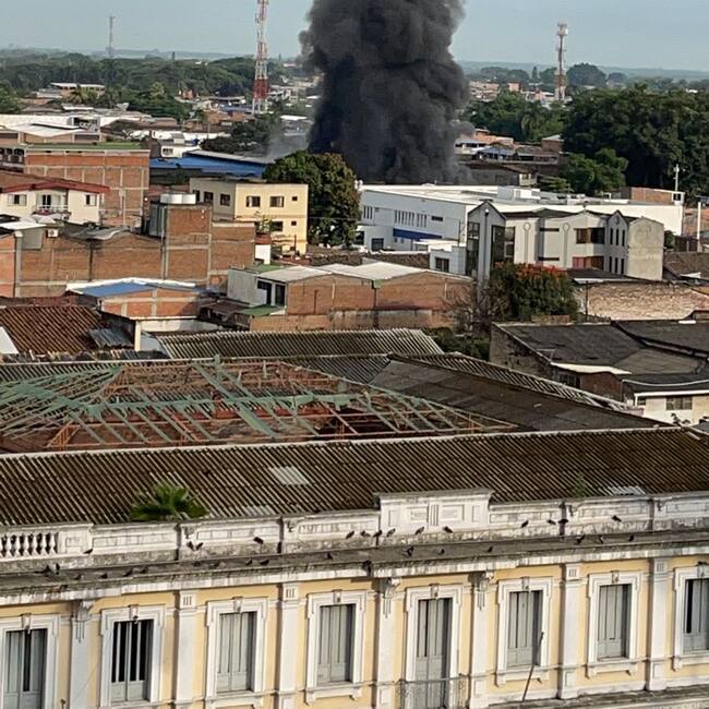 Desde el cuerpo de bomberos aseguran que no hubo un llamado oportuno por parte de la comunidad, lo que habría retrasado la atención de la emergencia. Foto: Cortesía.