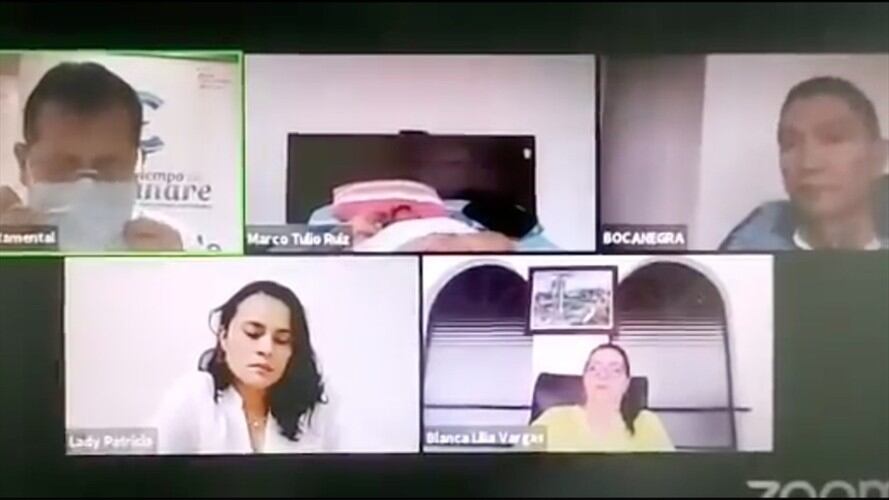 Exgobernador de Casanare se "echó un sueñito" en pleno debate virtual. Foto: Captura de pantalla