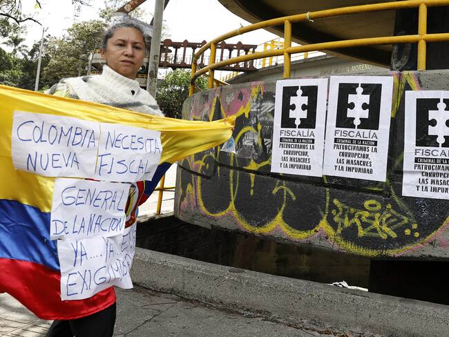 Sindicatos colombianos protestan contra el fiscal y exigen que la Corte elija a su sucesor. Foto: EFE/ Luis Eduardo Noriega Arboleda