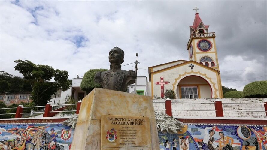 Juan Diego Morales Calderón estaba inhabilitado, pues su esposa, Ángela Paola Holguín Bernal, era la Registradora del municipio tres meses antes de su elección.. Foto: Gobernación de Boyacá