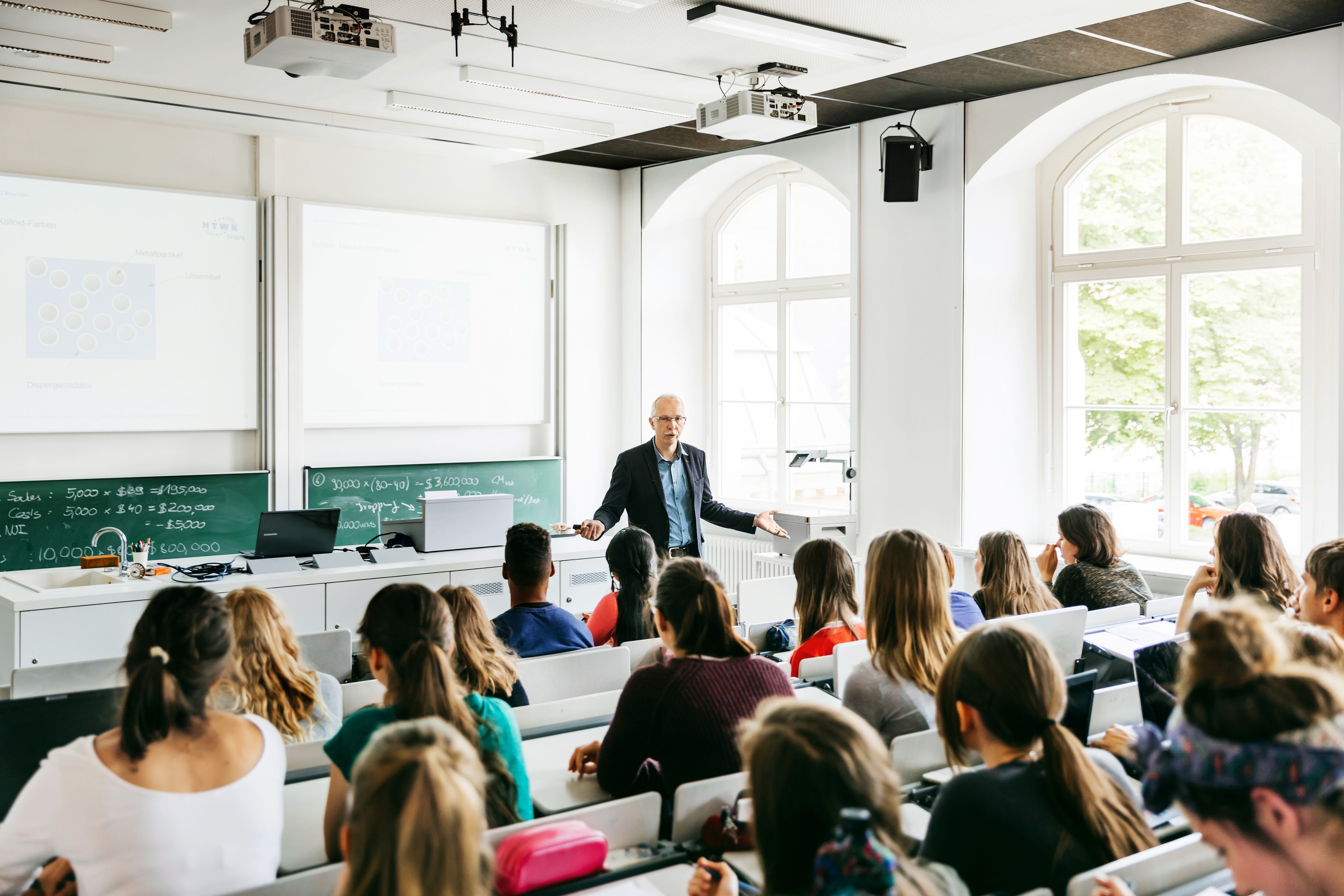 Profesor imagen de referencias. Foto: Getty Images