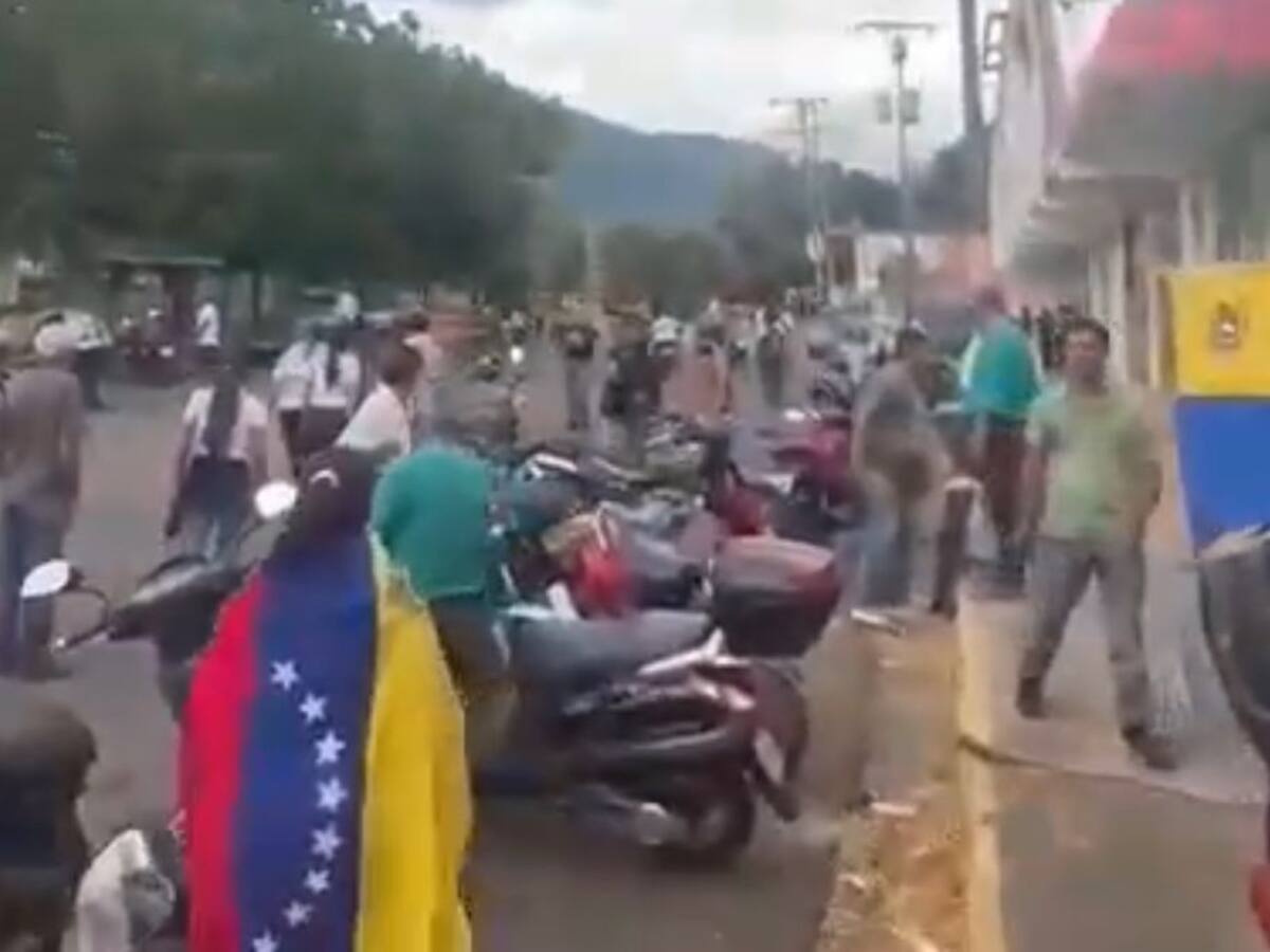 Colectivos en el Táchira atacaron a un grupo de personas que oraban por su país