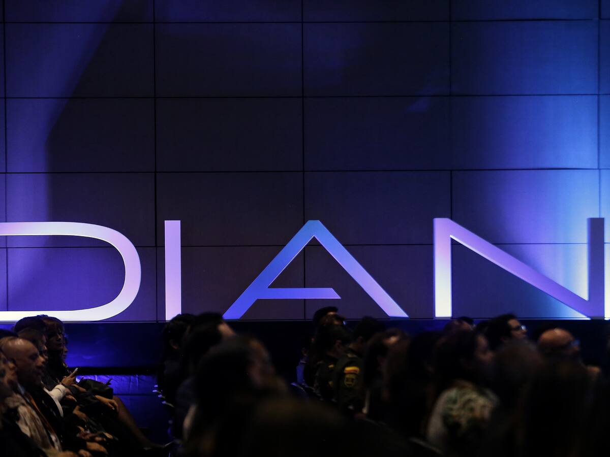 Judicializada funcionaria de la DIAN