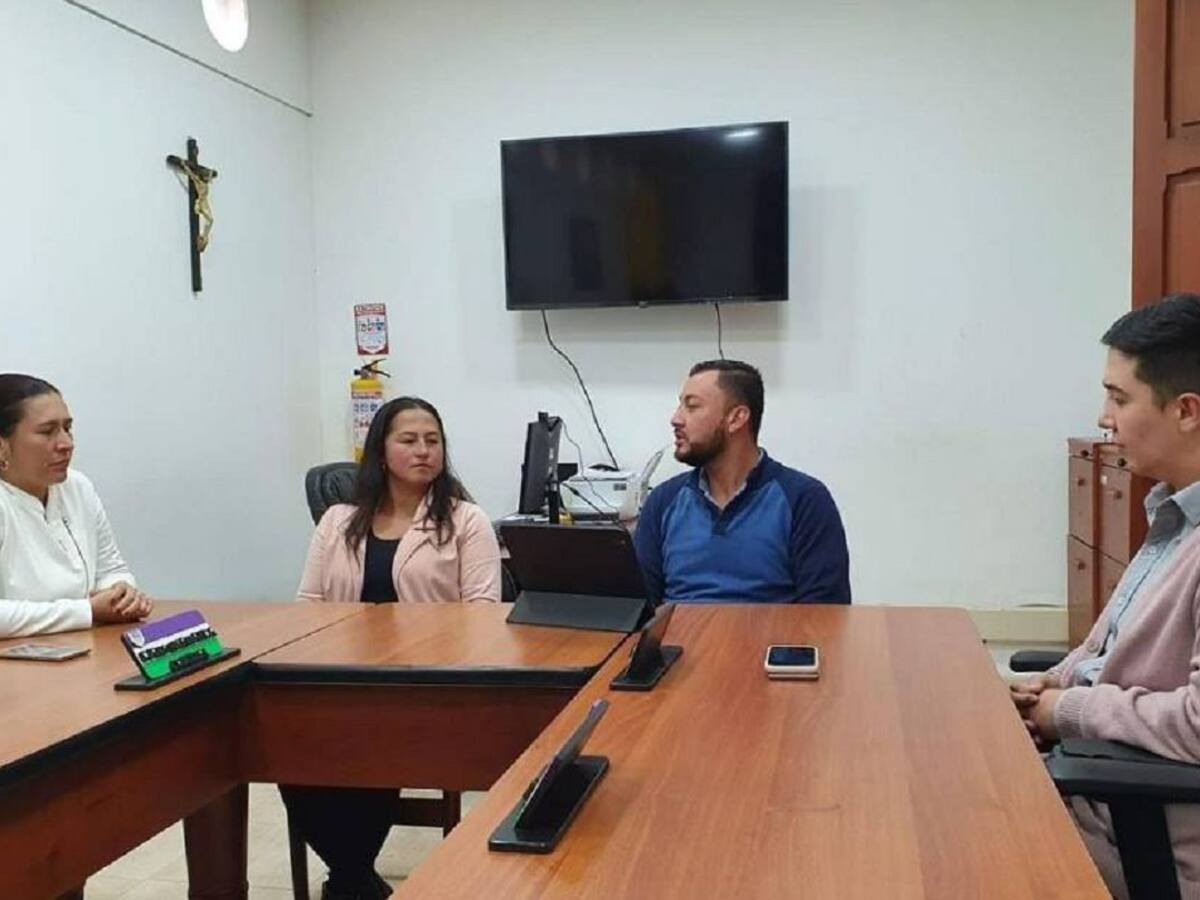 Investigan a exfuncionario en Caldas por no contestar derechos de petición