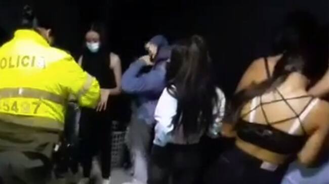 Intervienen una 'chiquiteca' en plena cuarentena en Engativá. Foto: Captura de pantalla