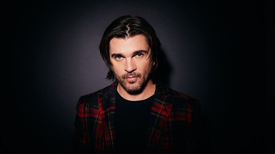 Juanes se convirtió en tendencia por su llamativo look para la revista estadounidense. Foto: Colprensa