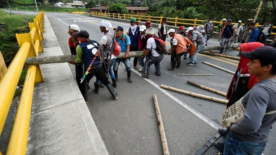 La Organización Nacional Indígena de Colombia (Onic) confirmó que desde este miércoles 27 de marzo se une a la minga indígena. Foto: Getty Images