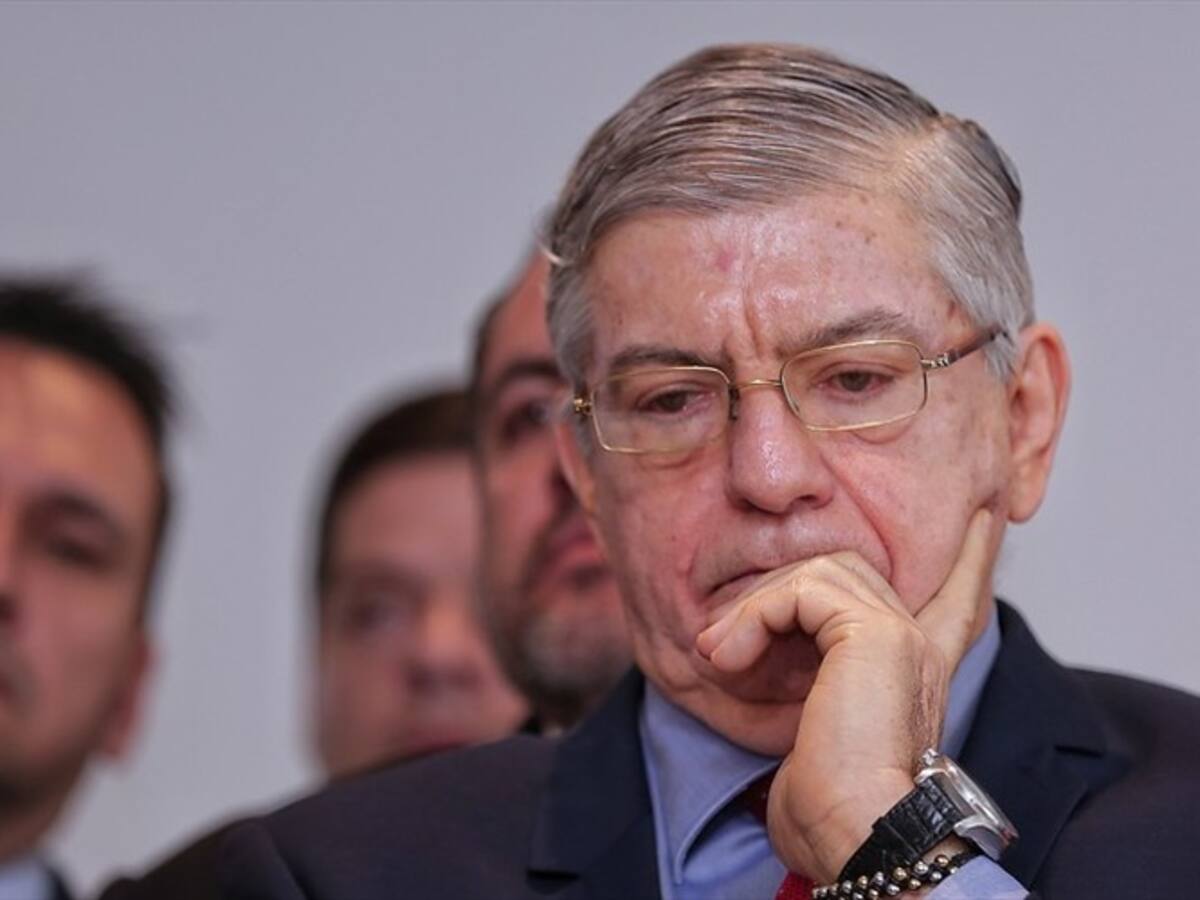César Gaviria apoyará moción de censura contra el ministro de Defensa