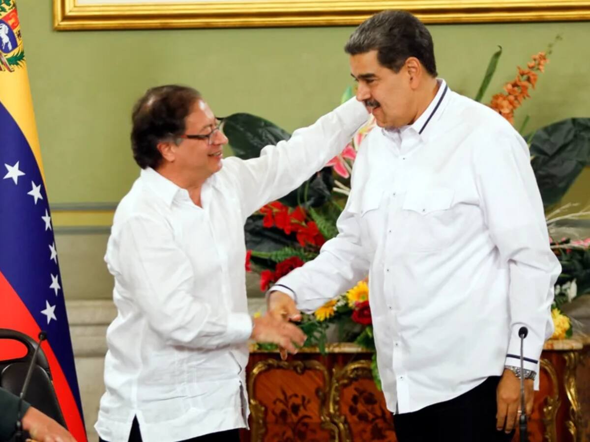 Al Oído: Petro en defensa de Maduro, sin máscara, ¡vergonzoso mensaje que nos va a costar!