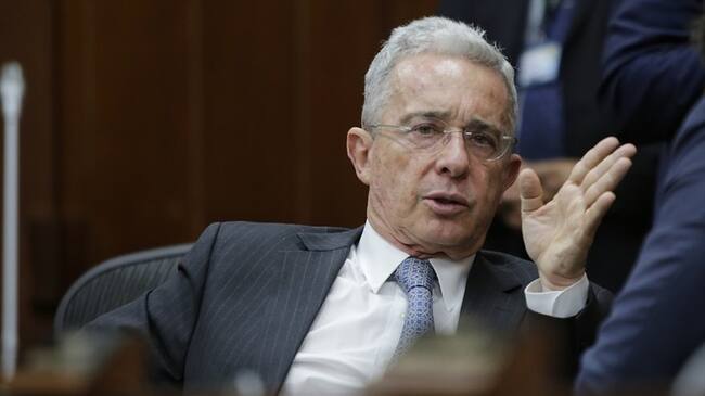El expresidente y senador Álvaro Uribe pidió la libertad del ex guerrillero del ELN, Francisco Galán y de Juan Carlos Cuellar. Foto: Colprensa