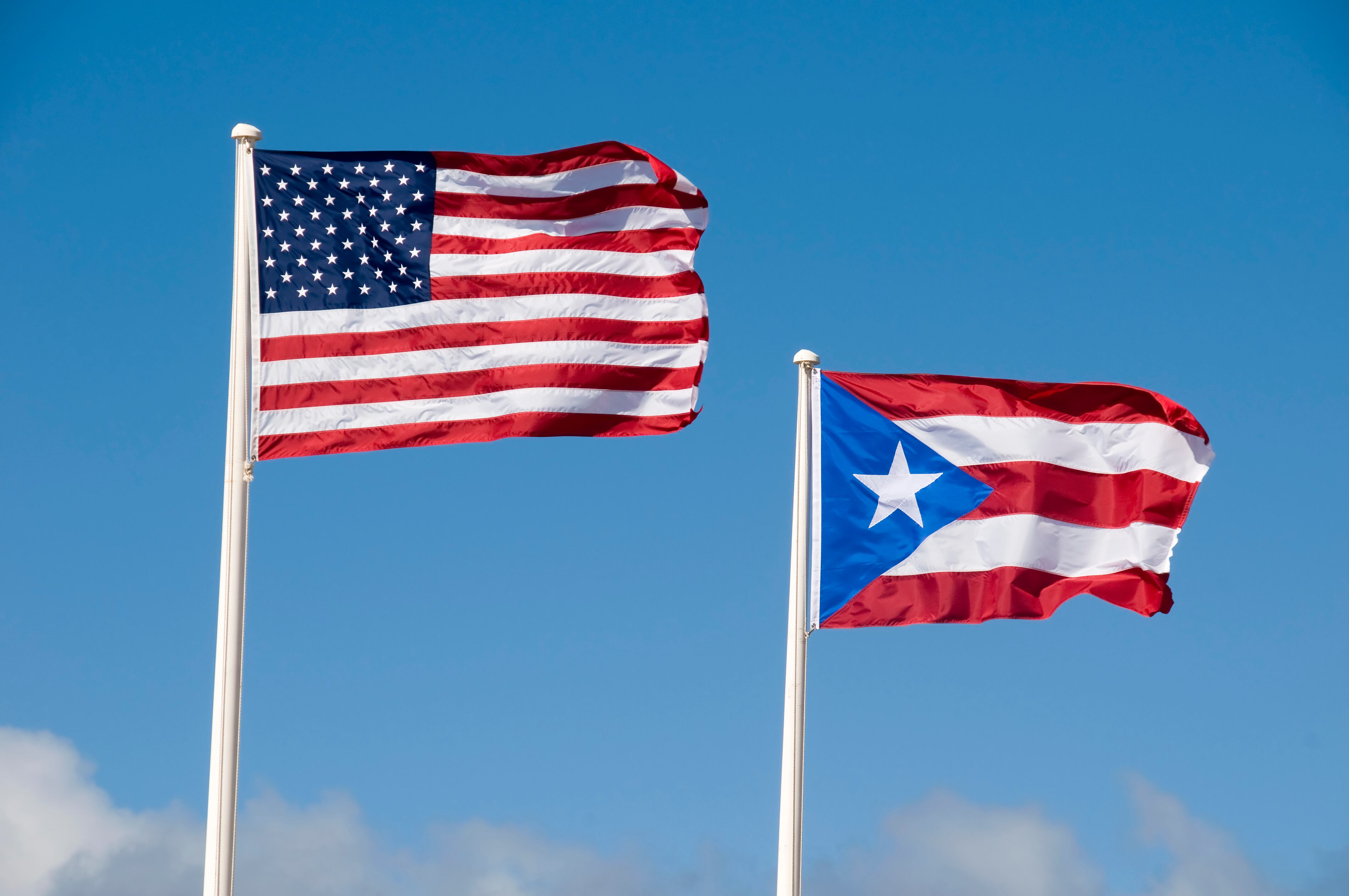 Bandera Estados Unidos y Puerto rico. Foto: Gettyimages