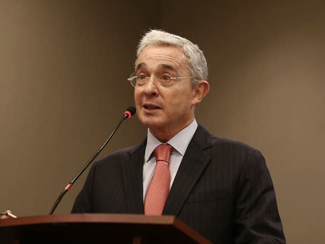 Álvaro Uribe le salió al paso a las declaraciones de la senadora María Fernanda Cabal. Foto: Colprensa