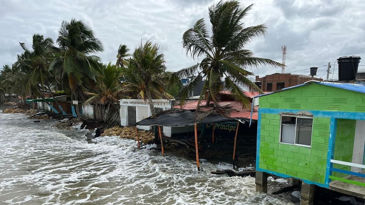 Cerca de 500 familias estarían afectadas por mar de leva en Moñitos, Córdoba