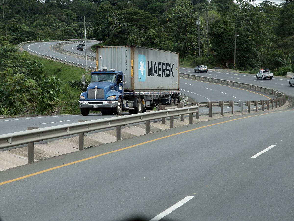 Se habilita paso a un carril en la vía Buga – Buenaventura