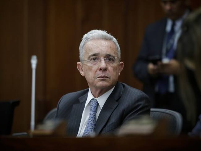 Álvaro Uribe señaló que hacen falta cooperantes para fortalecer la seguridad en el país. Foto: Colprensa