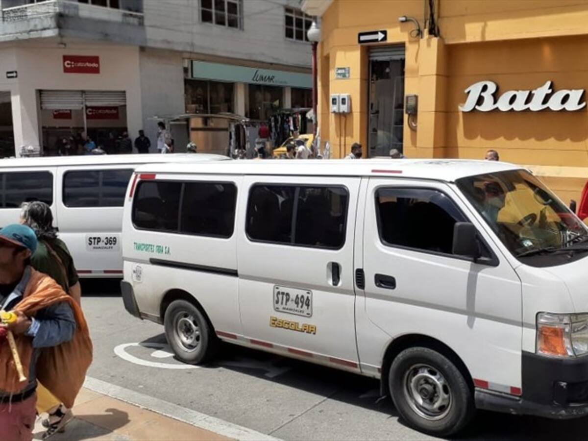 Por falta de apoyo del Gobierno, transportadores escolares marcharán en Caldas