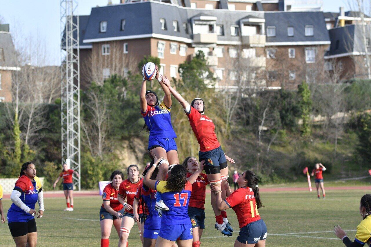 Las Tucanes cayeron frente a las Leonas de España en amistoso de preparación. Foto: Federación Colombiana de Rugby (@fecorugby).