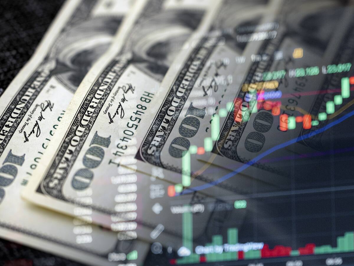 OCDE sugiere alzas del salario mínimo ante la escalada inflacionaria