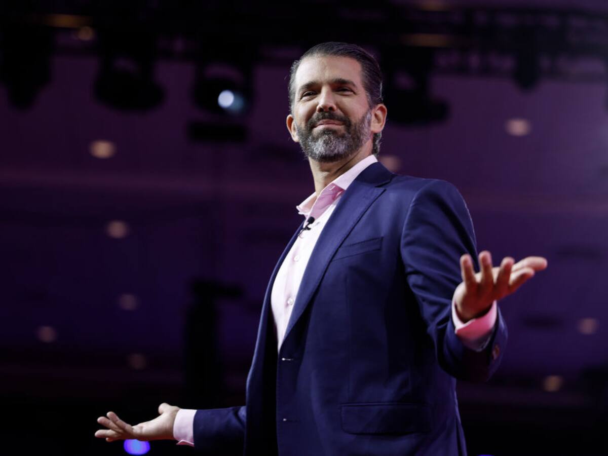 Hijo de Donald Trump se burló de una persona con discapacidad durante discurso