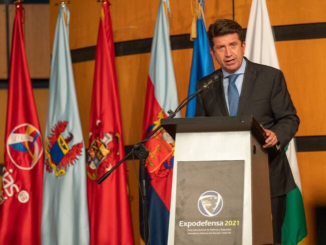 Ministro de Defesa, Diego Molano, calificó como "asesinos" a miembros de la Primera Línea de Bogotá. Foto: Ministerio de Defensa.
