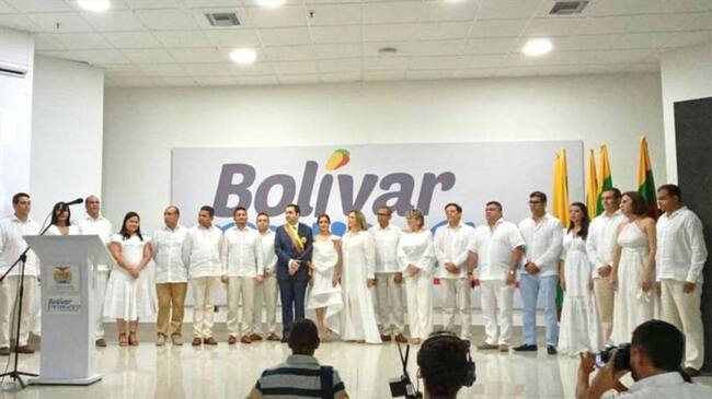 El nuevo gobernador de Bolívar, Vicente Blel Scaff, se presentó al público en el salón de La Paz de la Gobernación. Foto: Cortesía