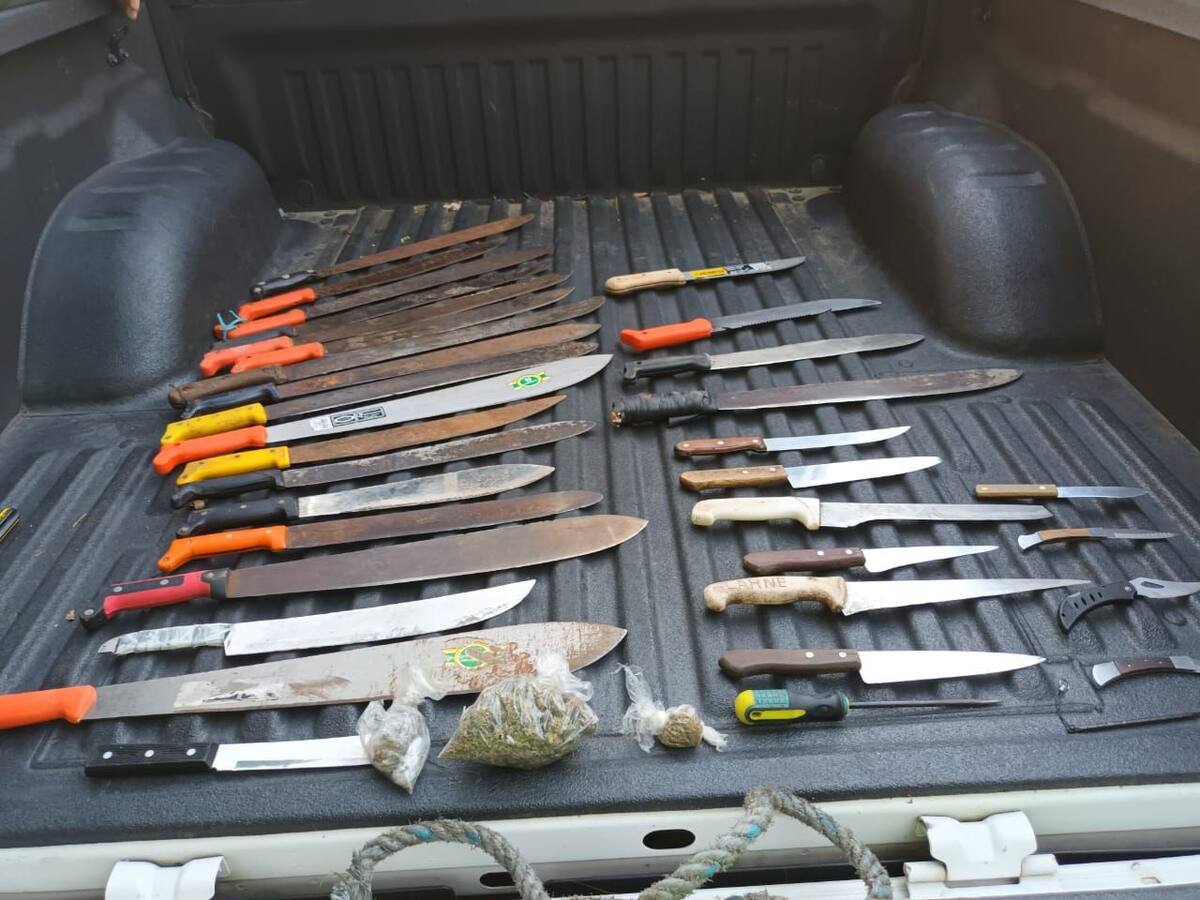 Dispositivo de seguridad en partido de fútbol dejó 33 armas blancas incautadas