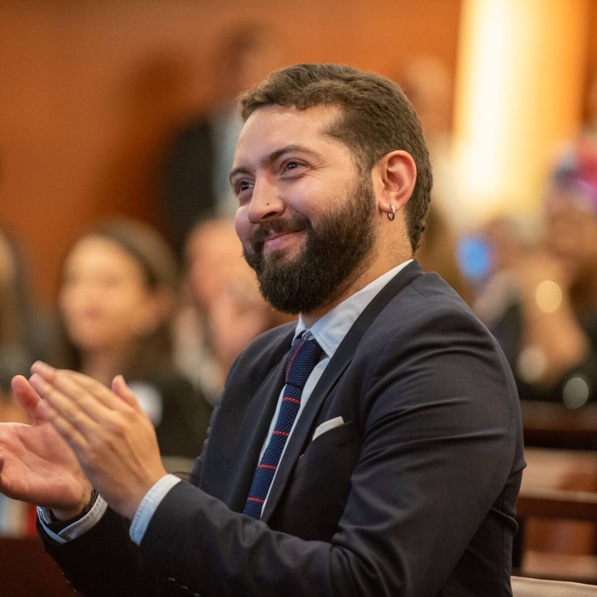 Foros y trabajo en UTL compensan falta de experiencia del embajador en México