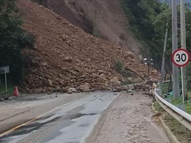 El puente corresponde a las obras que se adelantan de doble calzada entre la vía Chirajara – Villavicencio . Foto: Colprensa
