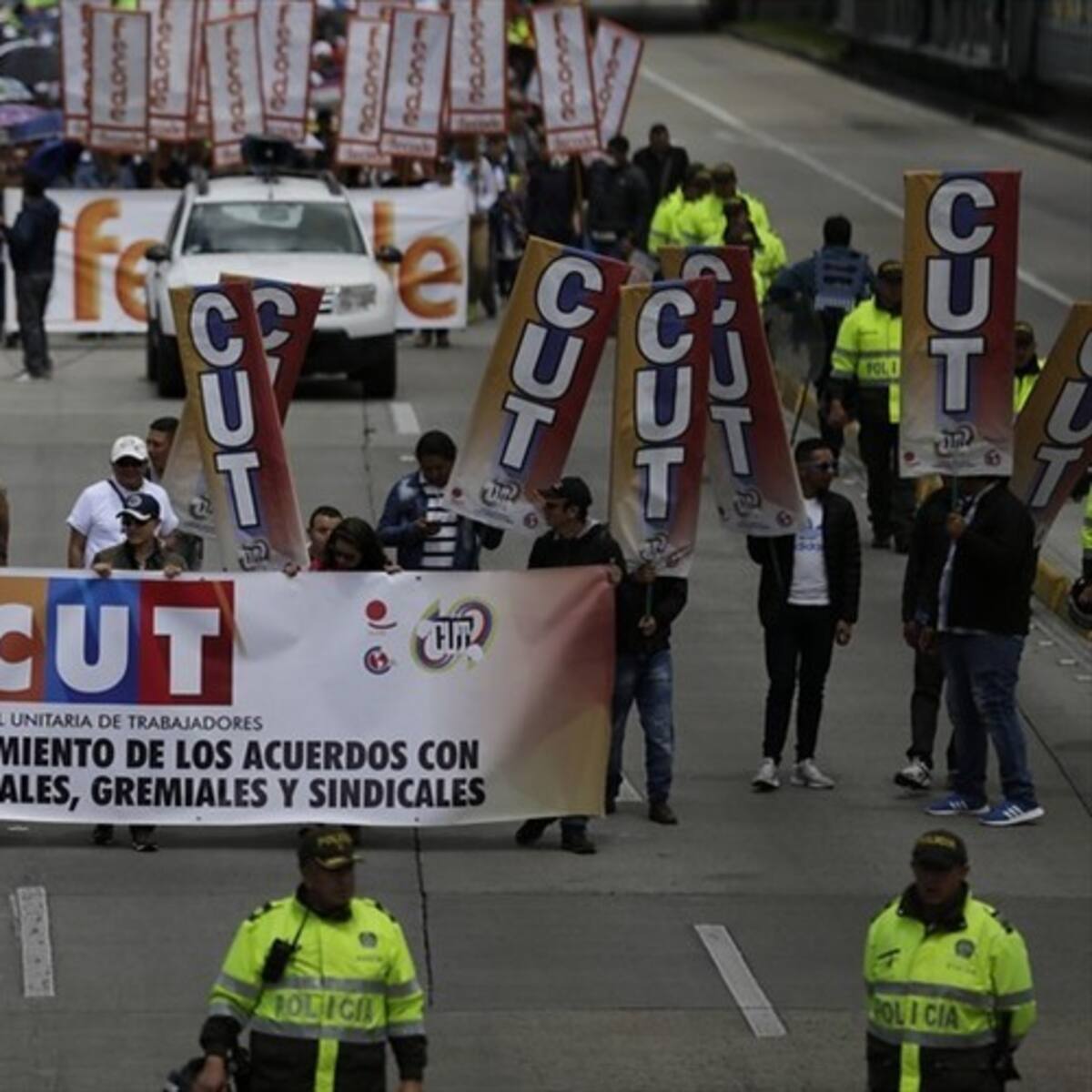 La CUT aseguró que la comunidad educativa está en riesgo por escalada violenta