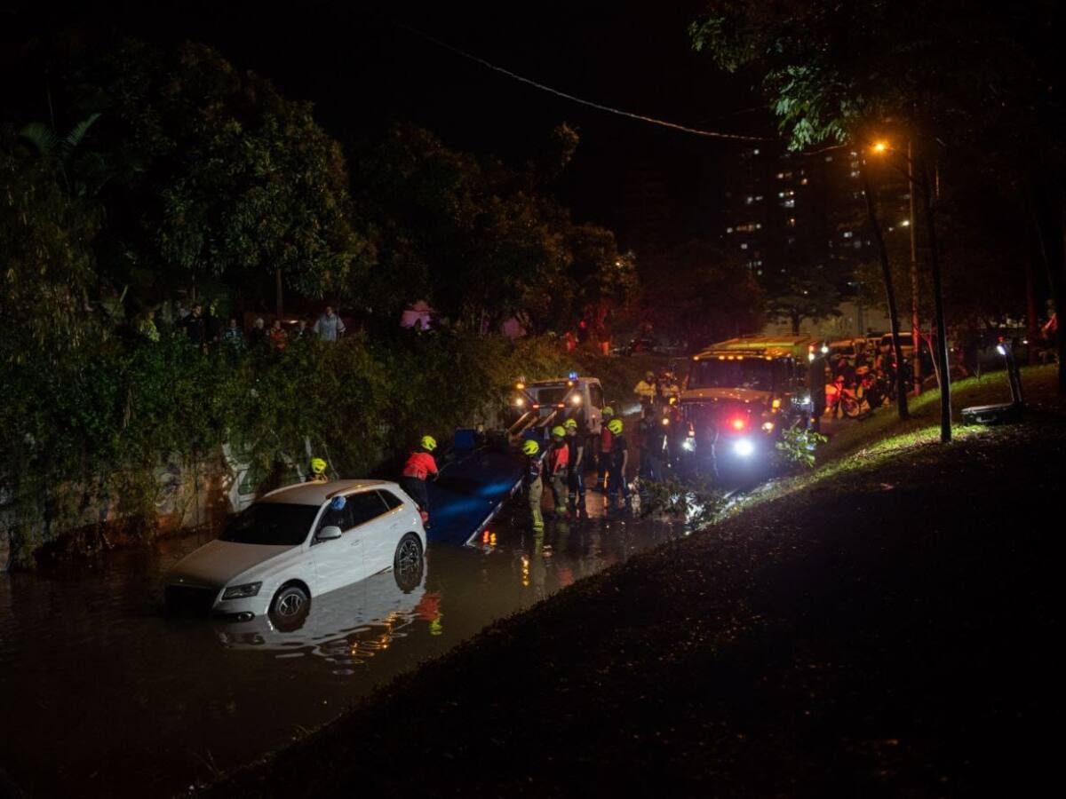Emergencias por lluvias en Medellín deja dos muertos y más de 20 heridos