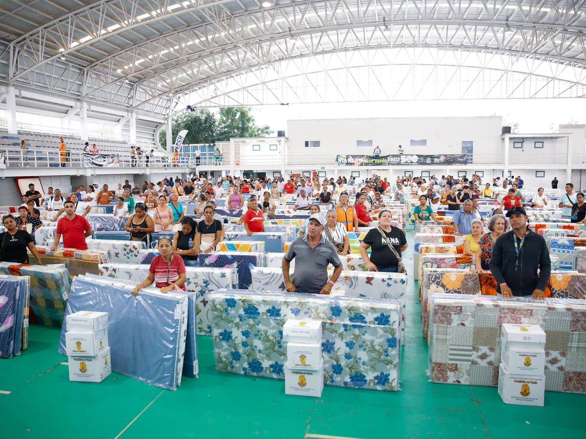 Entregadas ayudas a más de 2600 familias afectadas por las lluvias del 3 de agosto en Santa Marta