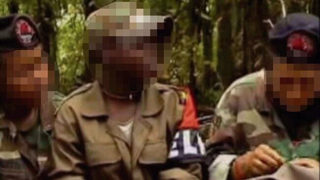 “Lo triste es que capturamos unos, mueren otros en desarrollo de operaciones militares y después, vilmente, y violando todos los protocolos y derechos van y reclutan niños”. Foto: Getty Images