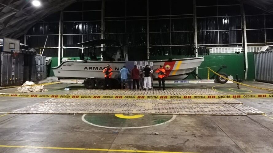 La Armada Nacional incautó 1.722 kilogramos de clorhidrato de cocaína. Foto: Armada Nacional